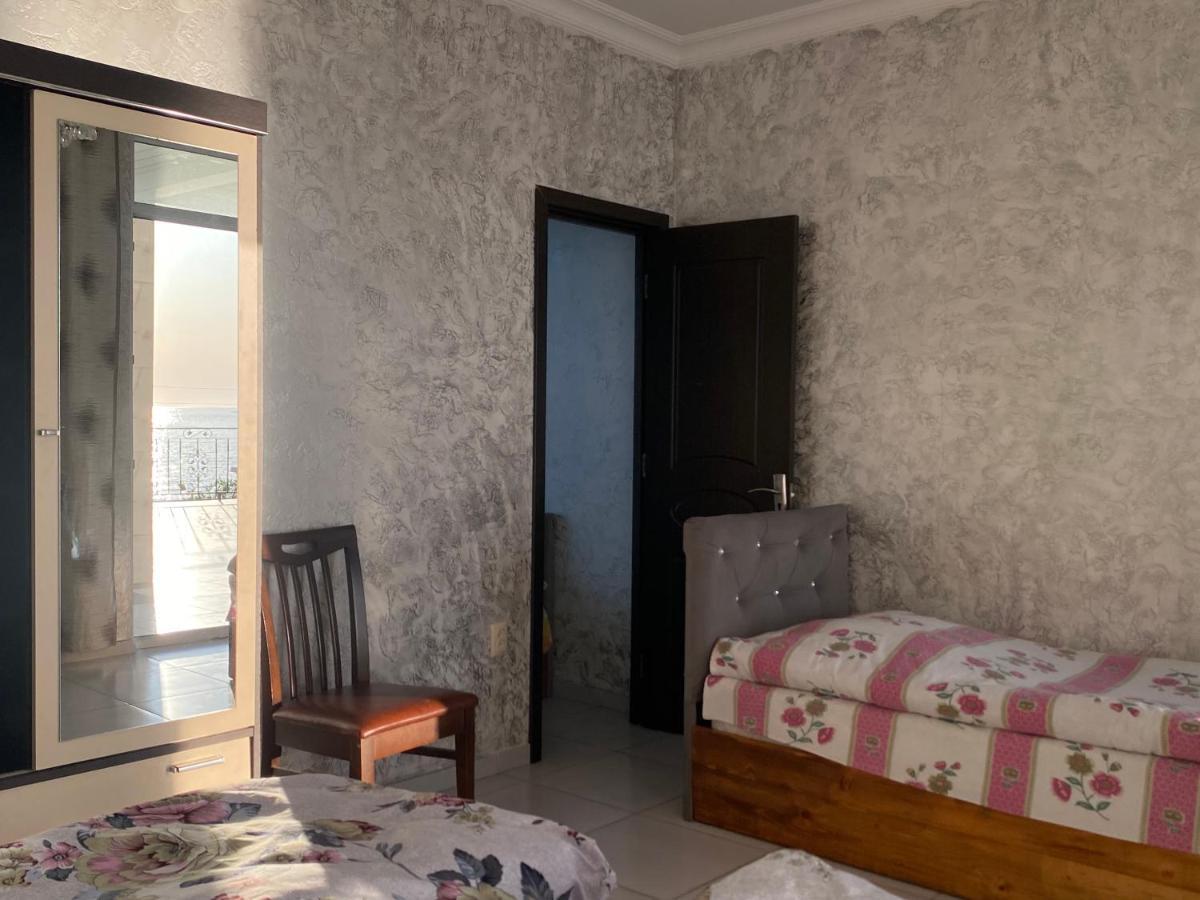 Merab House Batumi Exterior photo
